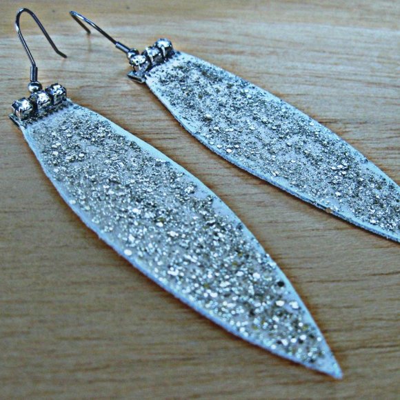 Hand Made - Stunning Leather Sparkly Earrings - Picture 5 of 6
